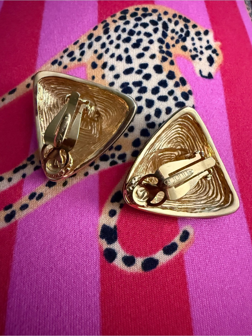 Vintage St. John Clip On Earrings - Picture 6 of 7